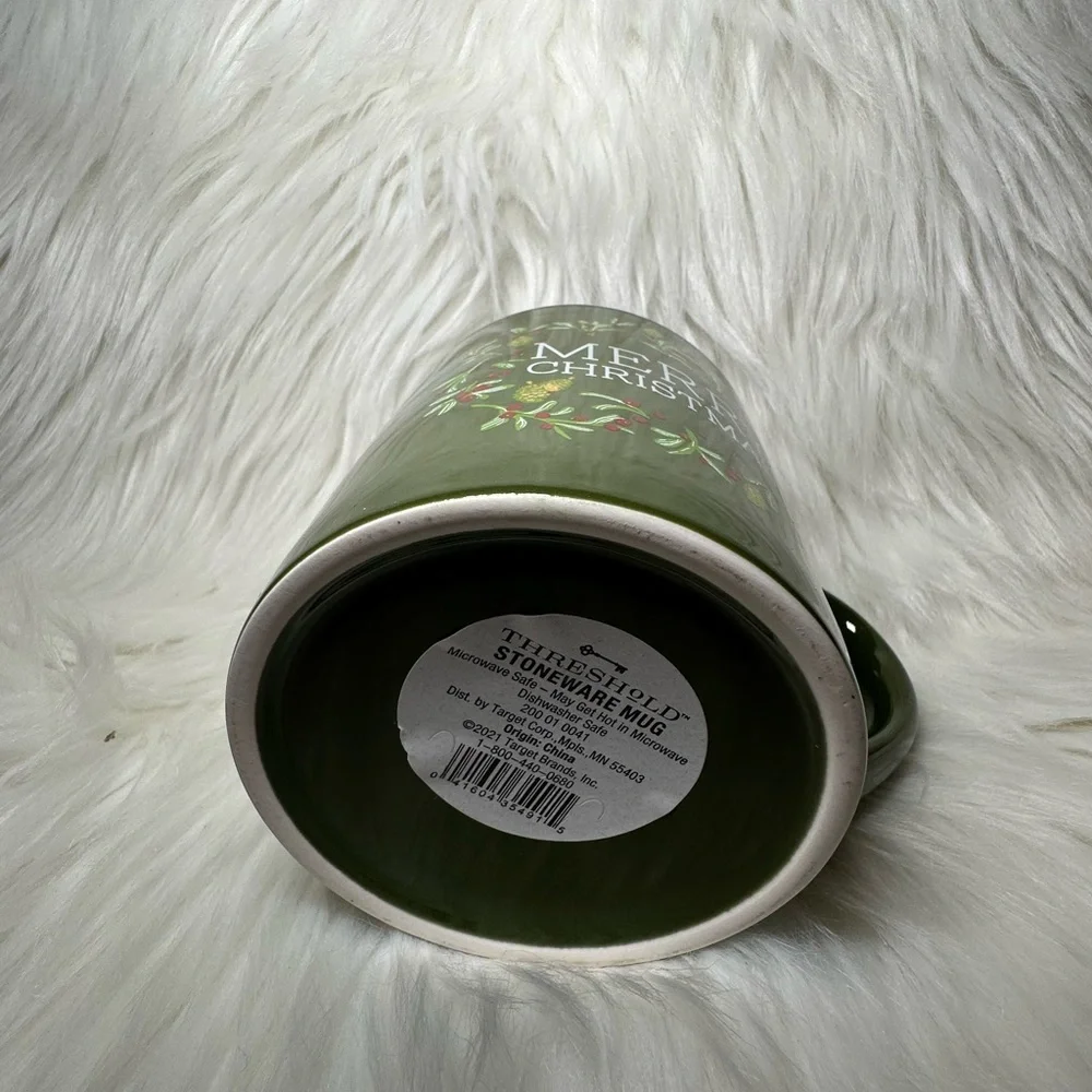 Threshold Green Merry Christmas Mug - Picture 3 of 4